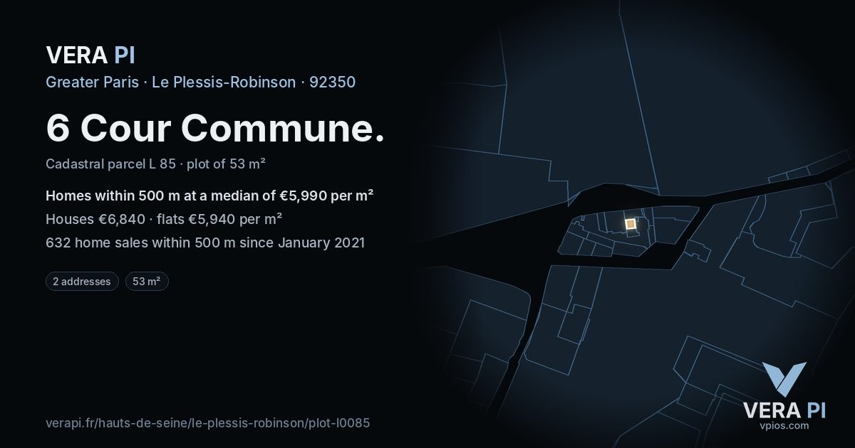 6 Cour Commune, Le Plessis-Robinson at night – the plot lit, the parcels around coloured by the prices near them