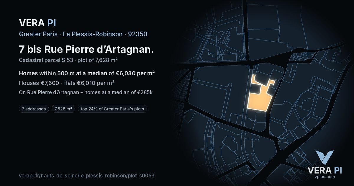 7 bis Rue Pierre d’Artagnan, Le Plessis-Robinson at night – the plot lit, the parcels around coloured by the prices near them