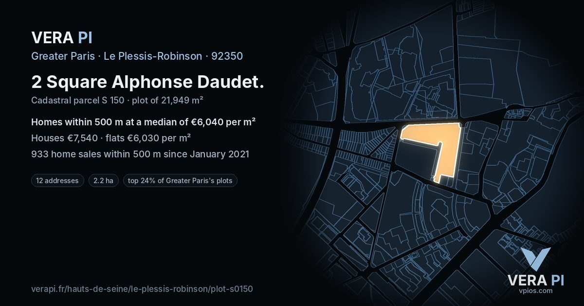 2 Square Alphonse Daudet, Le Plessis-Robinson at night – the plot lit, the parcels around coloured by the prices near them