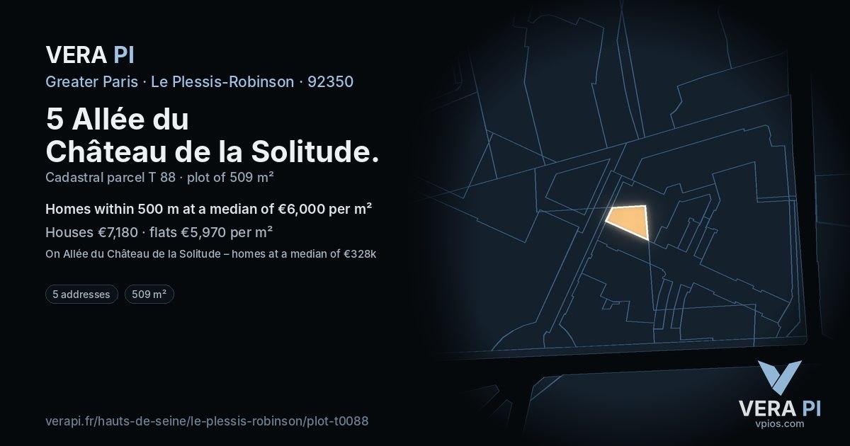 5 Allée du Château de la Solitude, Le Plessis-Robinson at night – the plot lit, the parcels around coloured by the prices near them