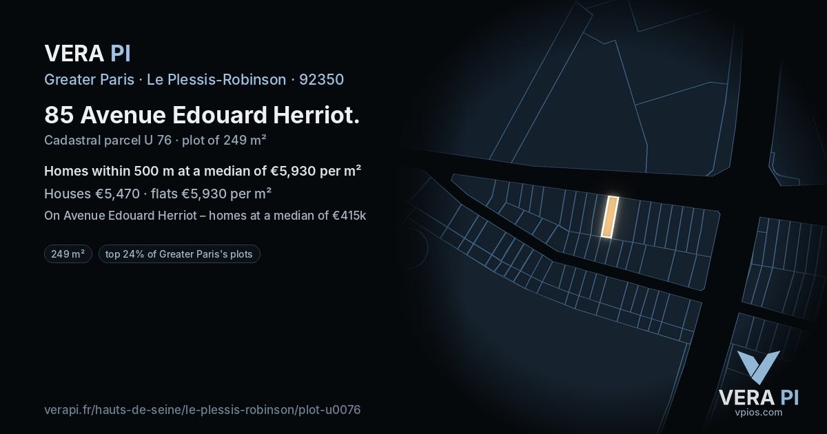 85 Avenue Edouard Herriot, Le Plessis-Robinson at night – the plot lit, the parcels around coloured by the prices near them