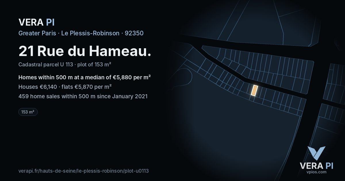 21 Rue du Hameau, Le Plessis-Robinson at night – the plot lit, the parcels around coloured by the prices near them
