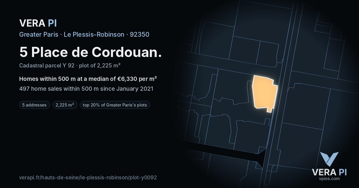 5 Place de Cordouan, Le Plessis-Robinson at night – the plot lit, the parcels around coloured by the prices near them