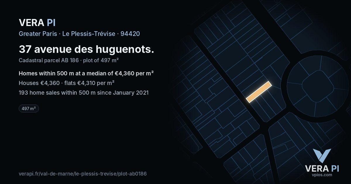 37 avenue des huguenots, Le Plessis-Trévise at night – the plot lit, the parcels around coloured by the prices near them