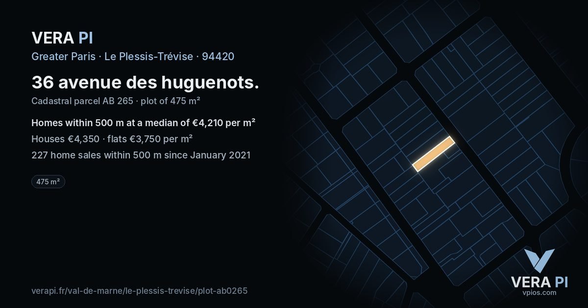 36 avenue des huguenots, Le Plessis-Trévise at night – the plot lit, the parcels around coloured by the prices near them
