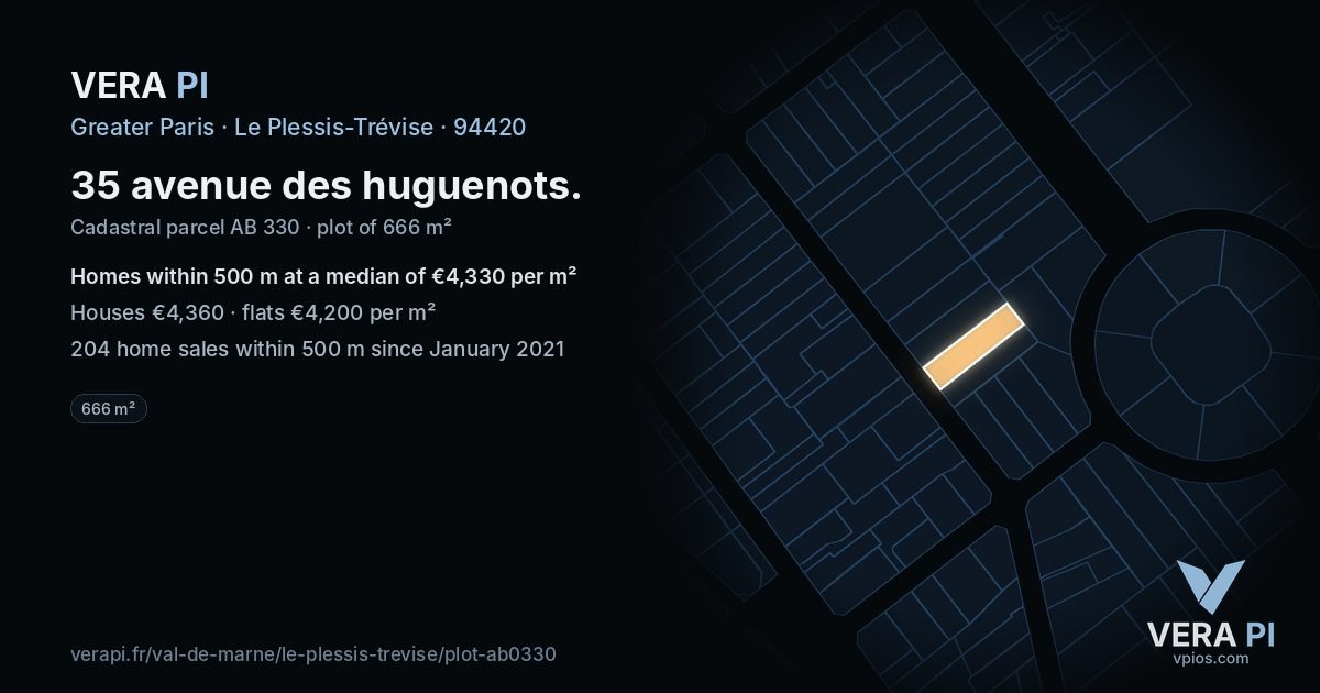 35 avenue des huguenots, Le Plessis-Trévise at night – the plot lit, the parcels around coloured by the prices near them
