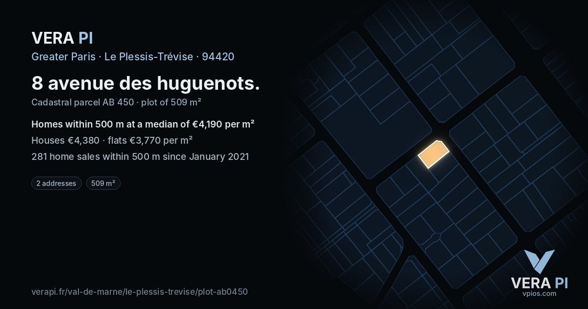 8 avenue des huguenots, Le Plessis-Trévise at night – the plot lit, the parcels around coloured by the prices near them