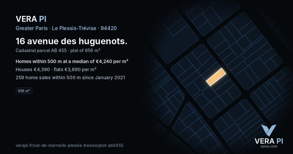 16 avenue des huguenots, Le Plessis-Trévise at night – the plot lit, the parcels around coloured by the prices near them