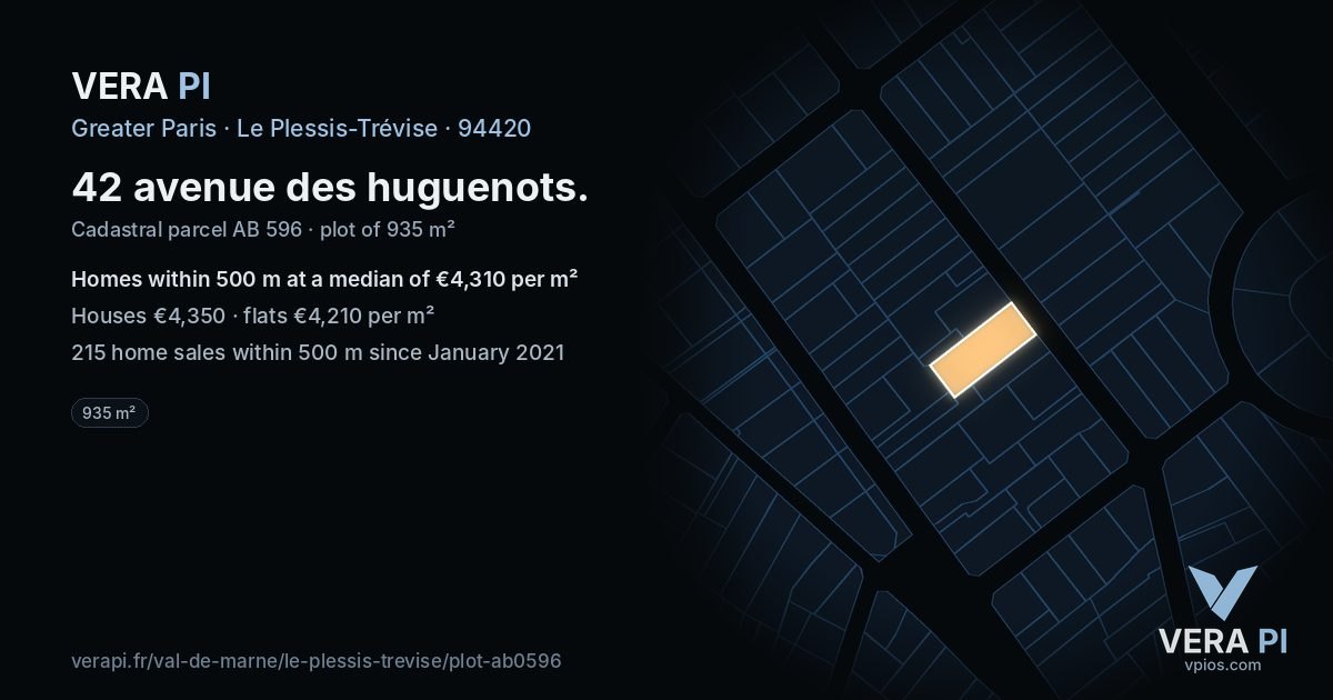 42 avenue des huguenots, Le Plessis-Trévise at night – the plot lit, the parcels around coloured by the prices near them
