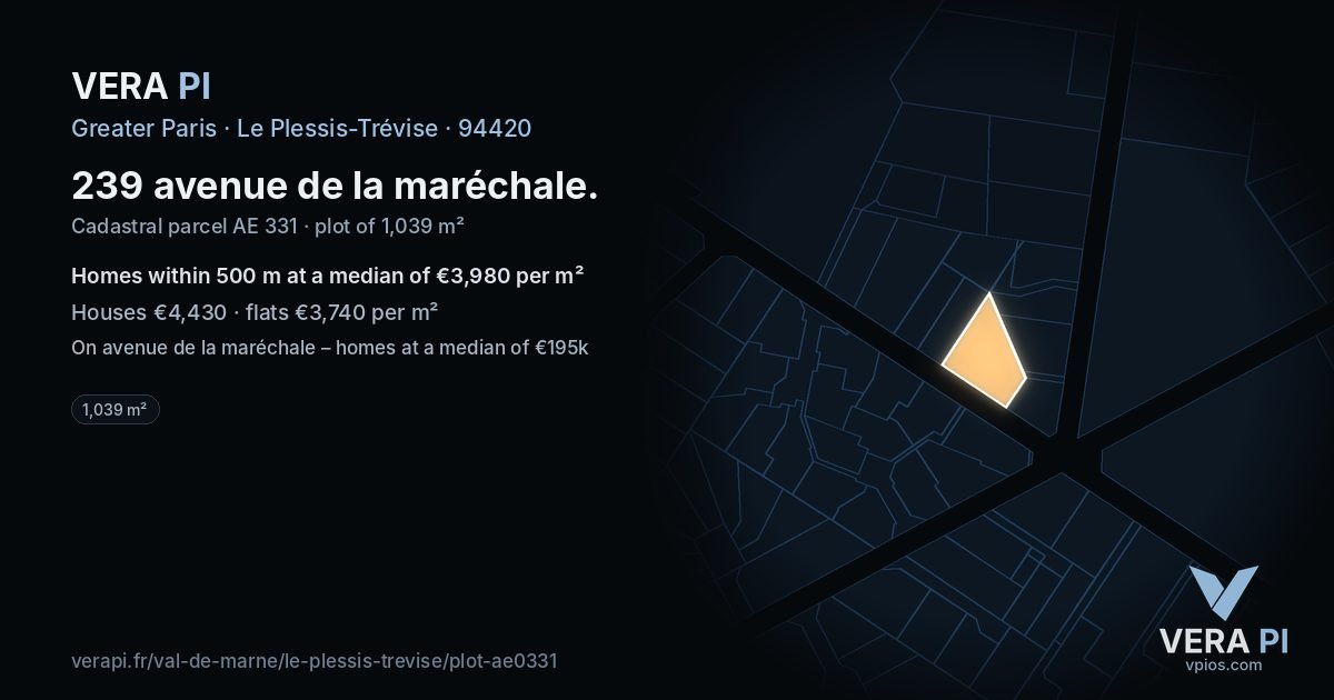 239 avenue de la maréchale, Le Plessis-Trévise at night – the plot lit, the parcels around coloured by the prices near them