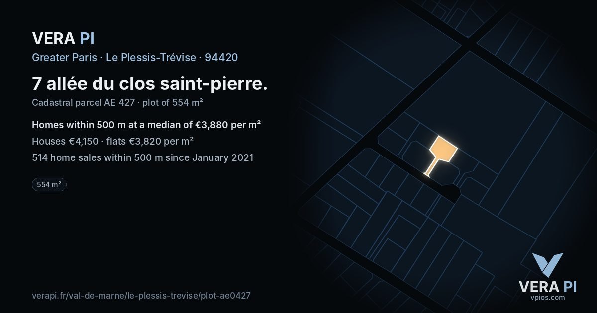 7 allée du clos saint-pierre, Le Plessis-Trévise at night – the plot lit, the parcels around coloured by the prices near them