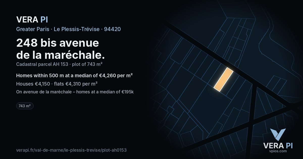 248 bis avenue de la maréchale, Le Plessis-Trévise at night – the plot lit, the parcels around coloured by the prices near them