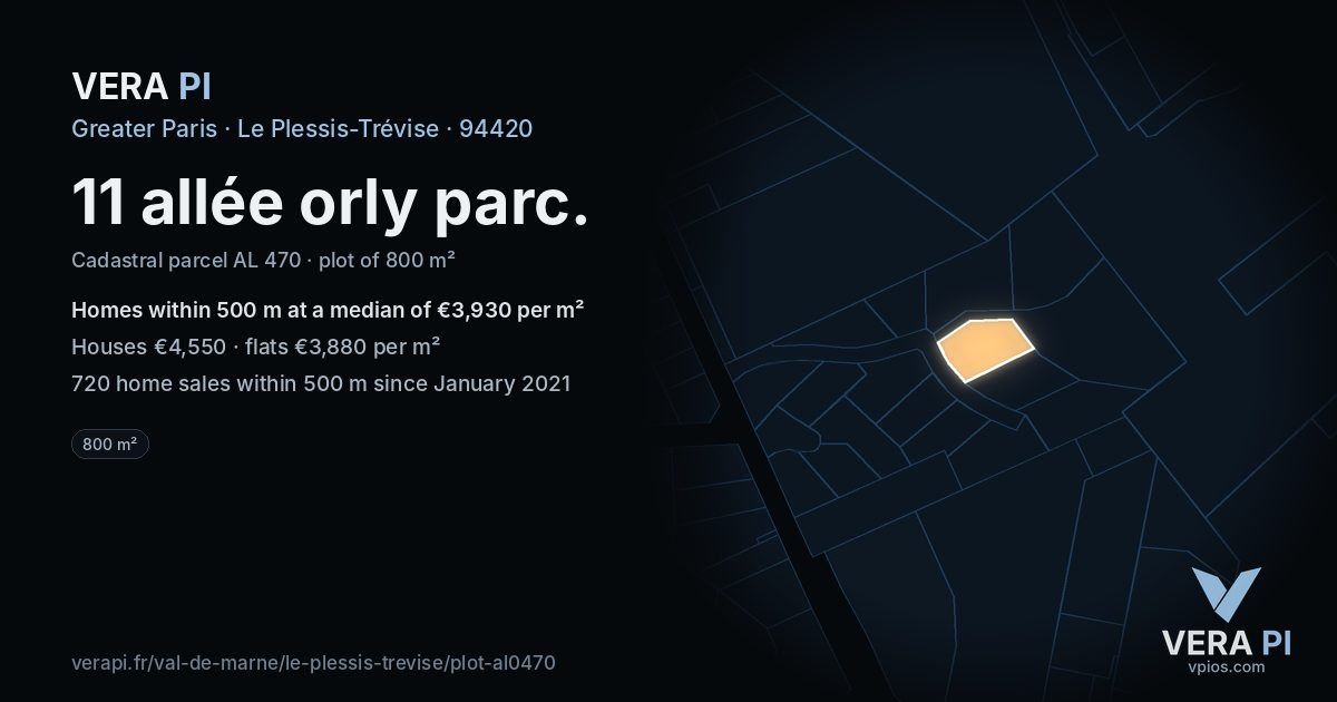 11 allée orly parc, Le Plessis-Trévise at night – the plot lit, the parcels around coloured by the prices near them