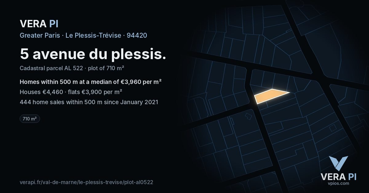 5 avenue du plessis, Le Plessis-Trévise at night – the plot lit, the parcels around coloured by the prices near them