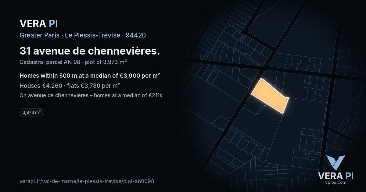 31 avenue de chennevières, Le Plessis-Trévise at night – the plot lit, the parcels around coloured by the prices near them