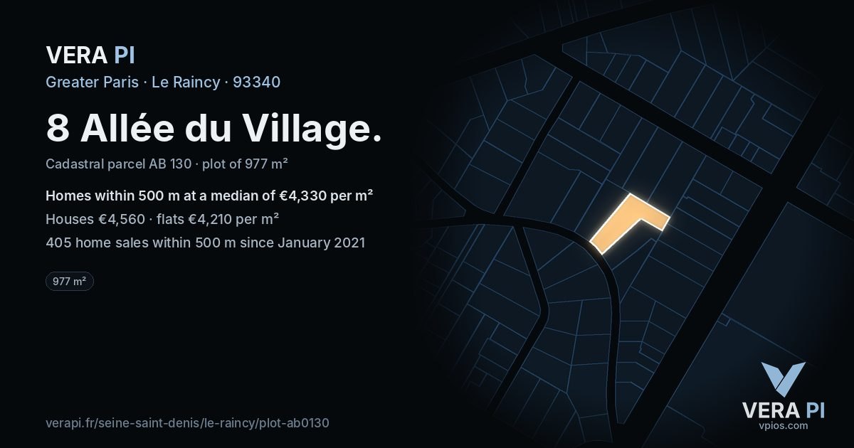 8 Allée du Village, Le Raincy at night – the plot lit, the parcels around coloured by the prices near them
