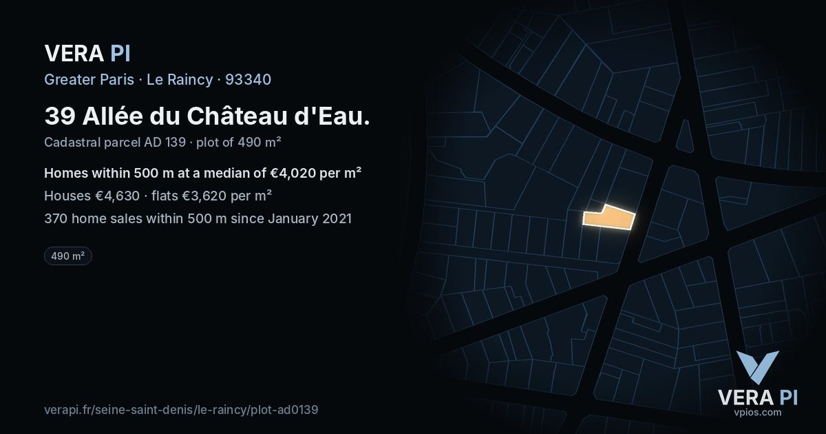 39 Allée du Château d'Eau, Le Raincy at night – the plot lit, the parcels around coloured by the prices near them