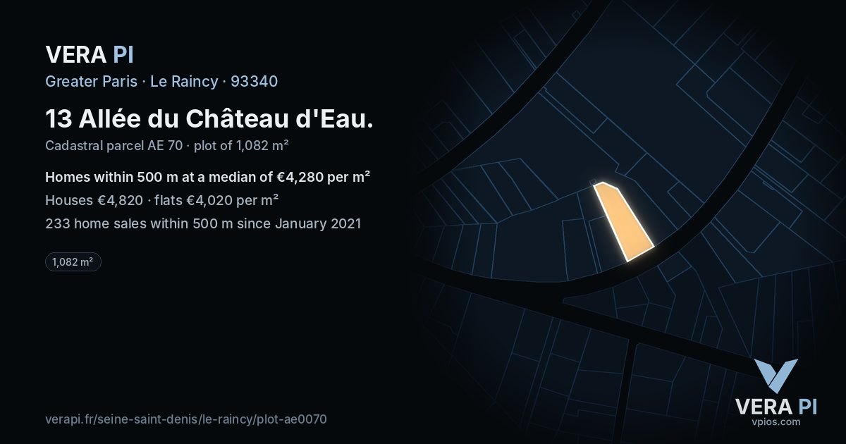 13 Allée du Château d'Eau, Le Raincy at night – the plot lit, the parcels around coloured by the prices near them