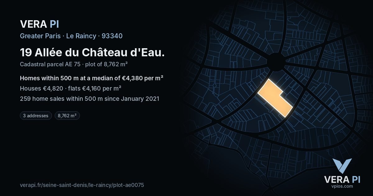 19 Allée du Château d'Eau, Le Raincy at night – the plot lit, the parcels around coloured by the prices near them