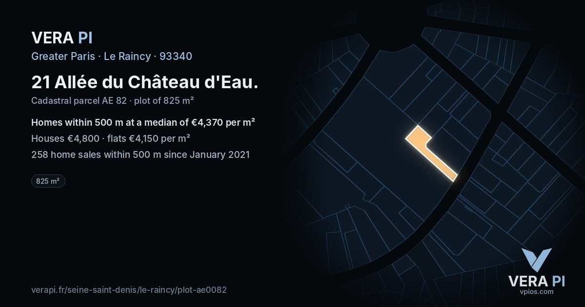 21 Allée du Château d'Eau, Le Raincy at night – the plot lit, the parcels around coloured by the prices near them