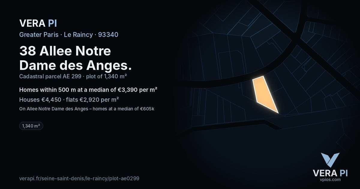 38 Allee Notre Dame des Anges, Le Raincy at night – the plot lit, the parcels around coloured by the prices near them