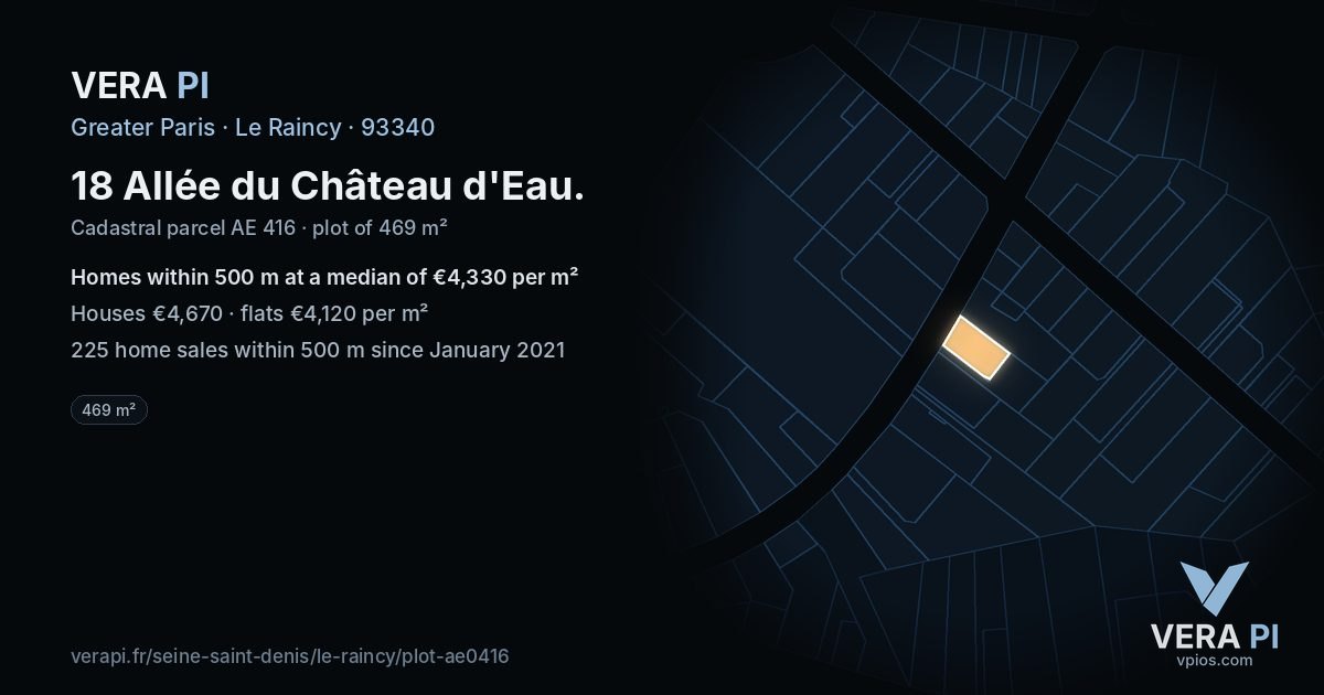 18 Allée du Château d'Eau, Le Raincy at night – the plot lit, the parcels around coloured by the prices near them
