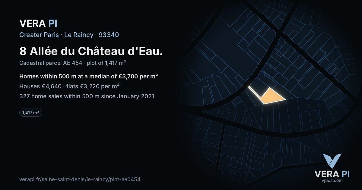 8 Allée du Château d'Eau, Le Raincy at night – the plot lit, the parcels around coloured by the prices near them