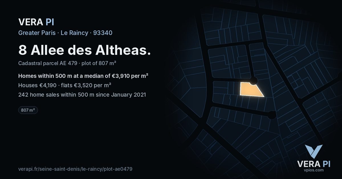 8 Allee des Altheas, Le Raincy at night – the plot lit, the parcels around coloured by the prices near them