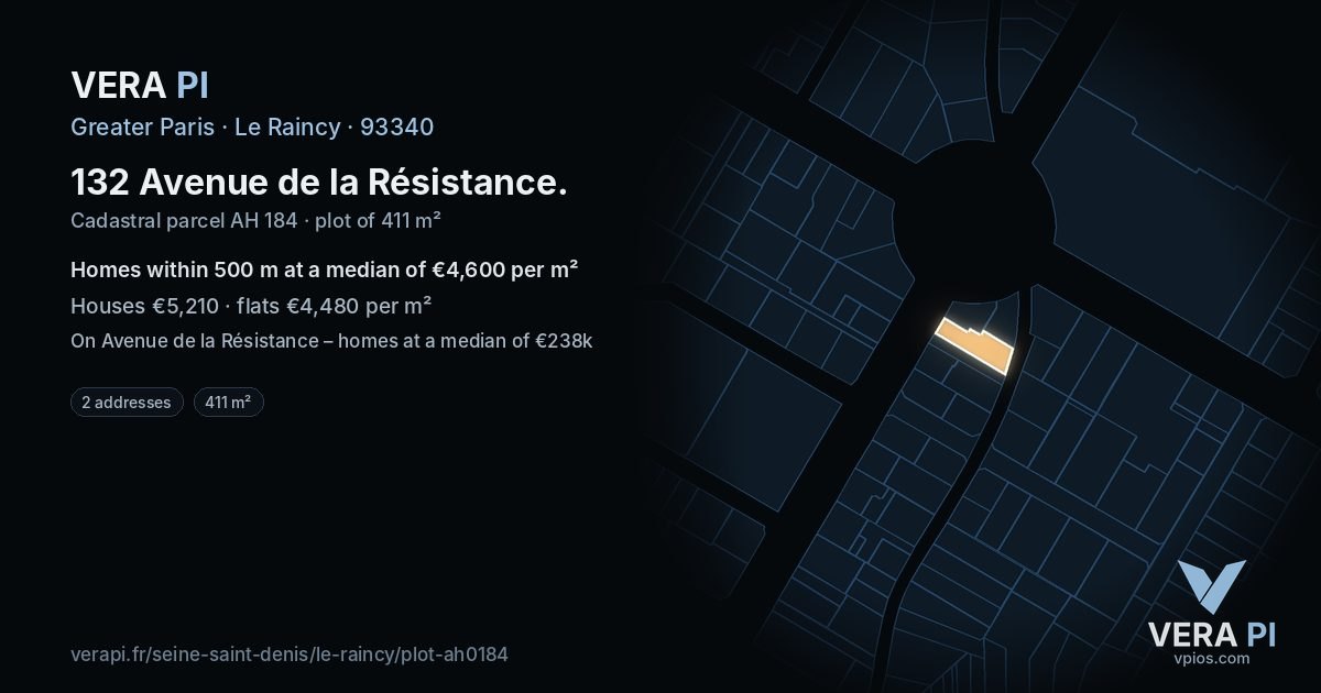 132 Avenue de la Résistance, Le Raincy at night – the plot lit, the parcels around coloured by the prices near them