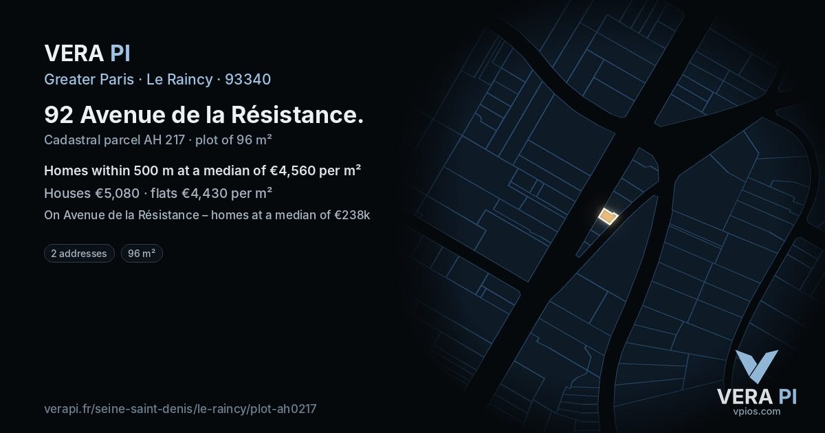92 Avenue de la Résistance, Le Raincy at night – the plot lit, the parcels around coloured by the prices near them