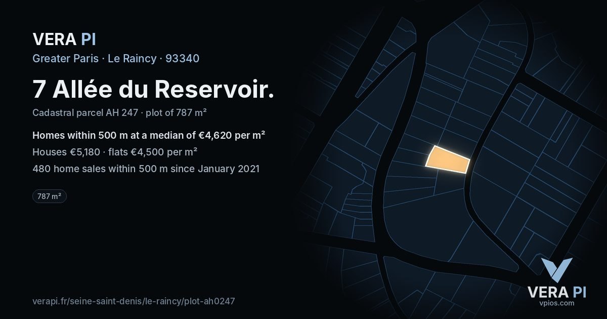 7 Allée du Reservoir, Le Raincy at night – the plot lit, the parcels around coloured by the prices near them