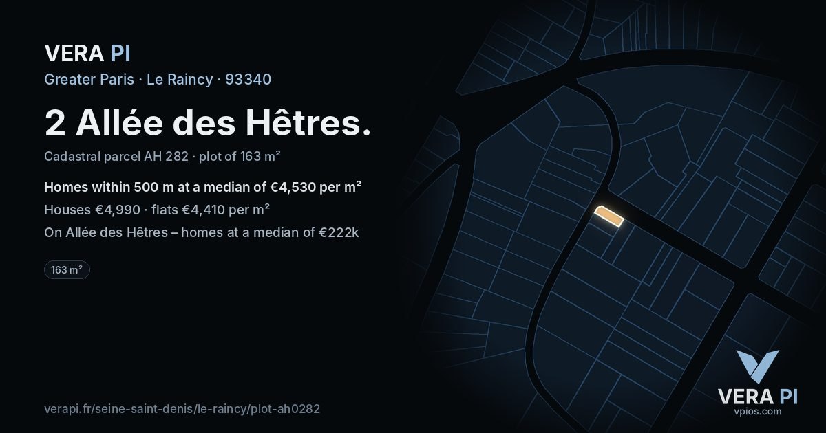 2 Allée des Hêtres, Le Raincy at night – the plot lit, the parcels around coloured by the prices near them