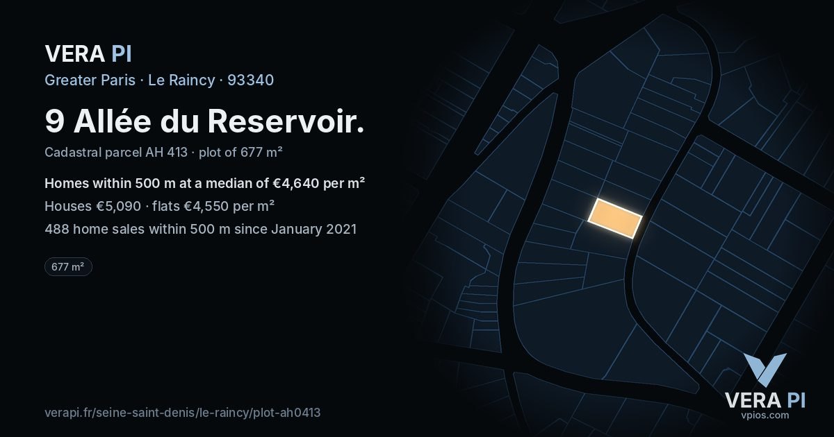 9 Allée du Reservoir, Le Raincy at night – the plot lit, the parcels around coloured by the prices near them