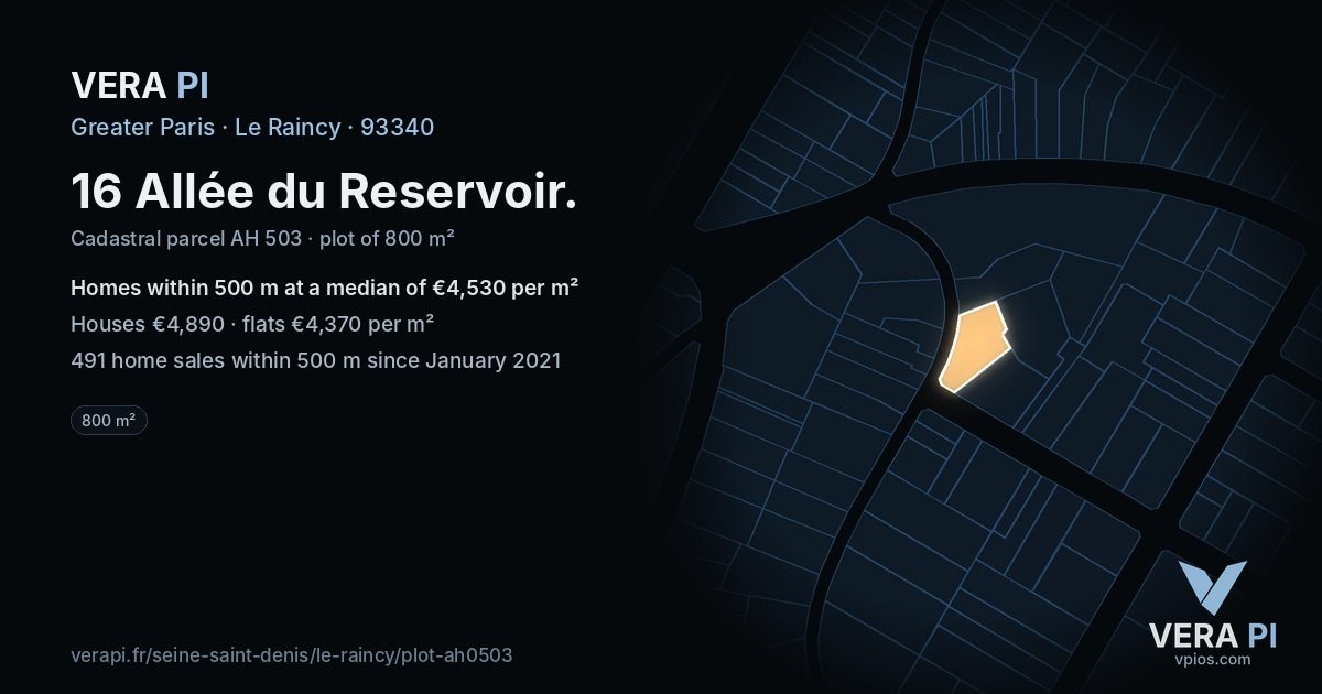 16 Allée du Reservoir, Le Raincy at night – the plot lit, the parcels around coloured by the prices near them
