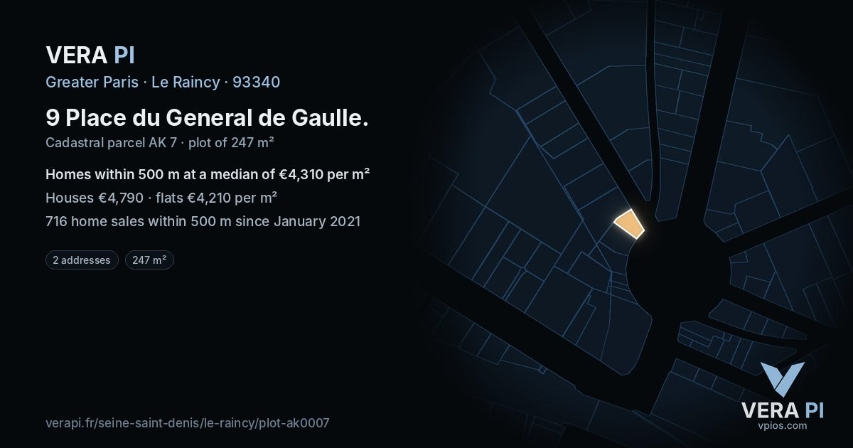 9 Place du General de Gaulle, Le Raincy at night – the plot lit, the parcels around coloured by the prices near them
