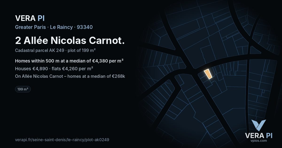 2 Allée Nicolas Carnot, Le Raincy at night – the plot lit, the parcels around coloured by the prices near them