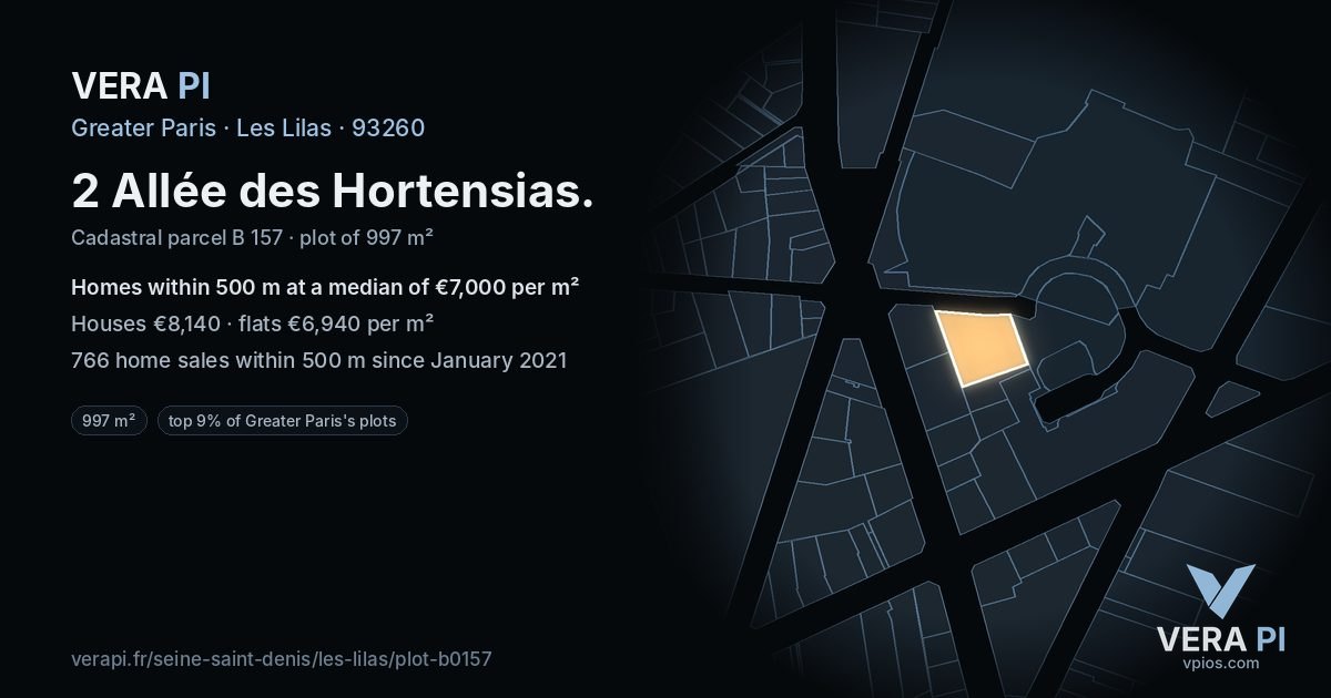 2 Allée des Hortensias, Les Lilas at night – the plot lit, the parcels around coloured by the prices near them