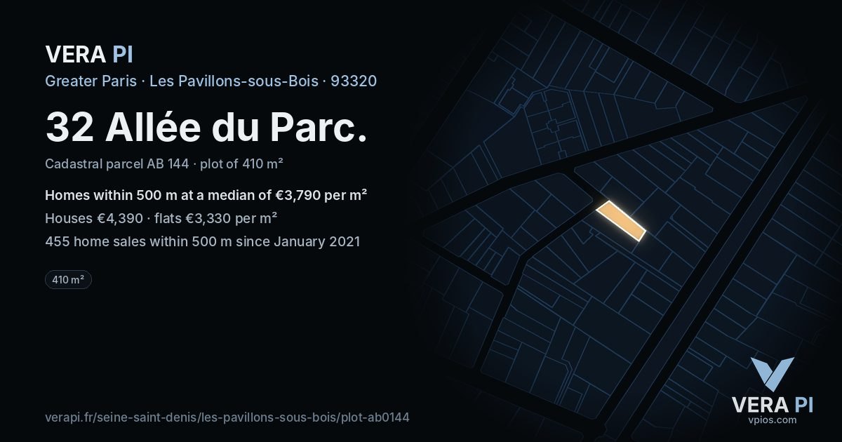 32 Allée du Parc, Les Pavillons-sous-Bois at night – the plot lit, the parcels around coloured by the prices near them