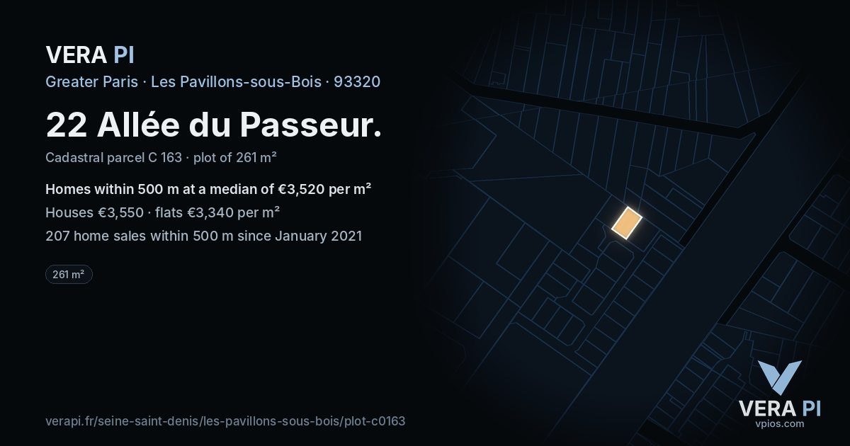 22 Allée du Passeur, Les Pavillons-sous-Bois at night – the plot lit, the parcels around coloured by the prices near them