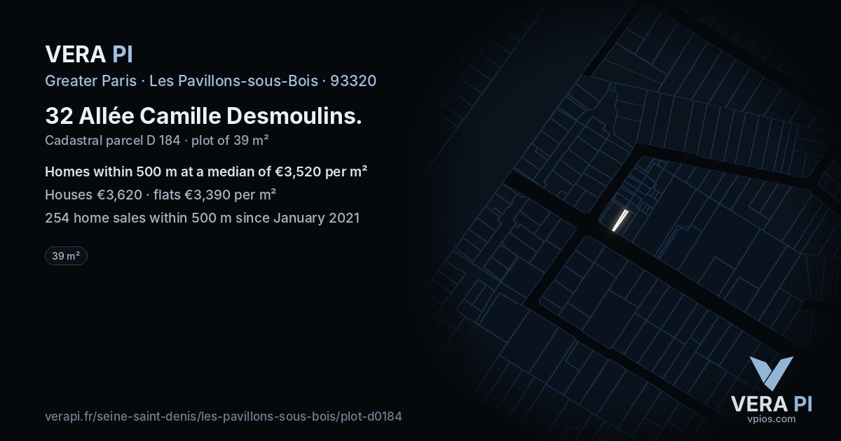 32 Allée Camille Desmoulins, Les Pavillons-sous-Bois at night – the plot lit, the parcels around coloured by the prices near them
