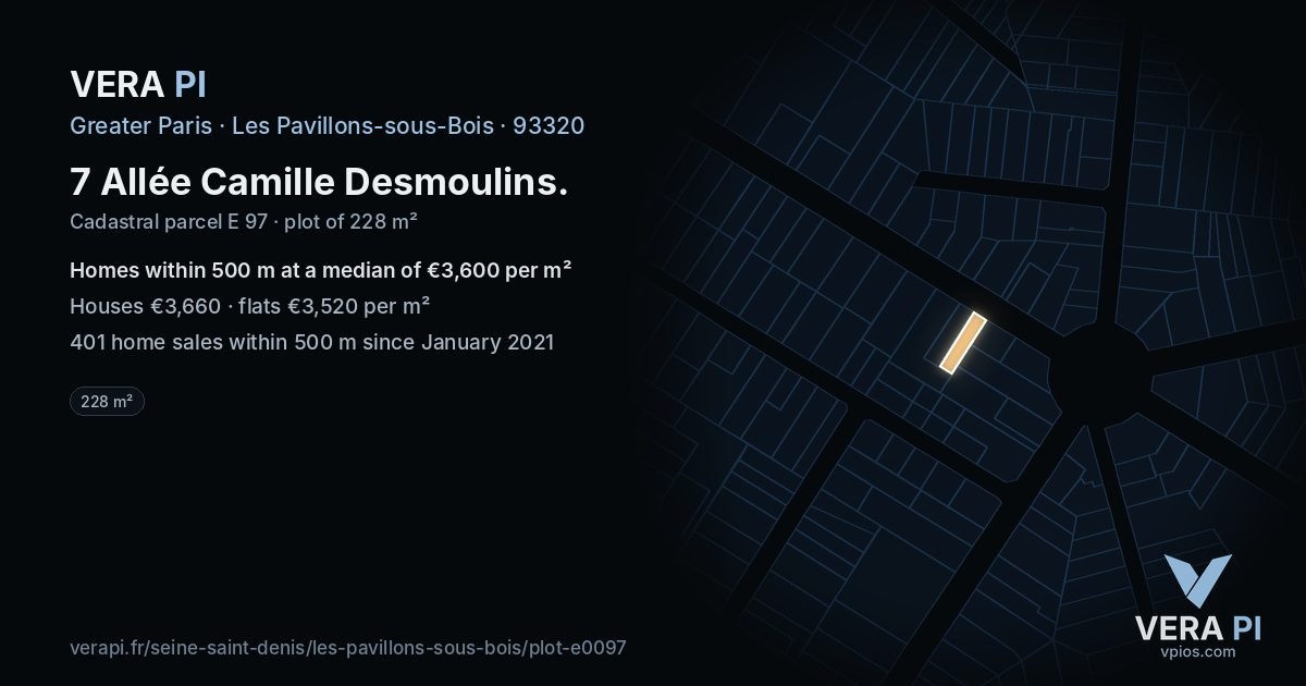 7 Allée Camille Desmoulins, Les Pavillons-sous-Bois at night – the plot lit, the parcels around coloured by the prices near them