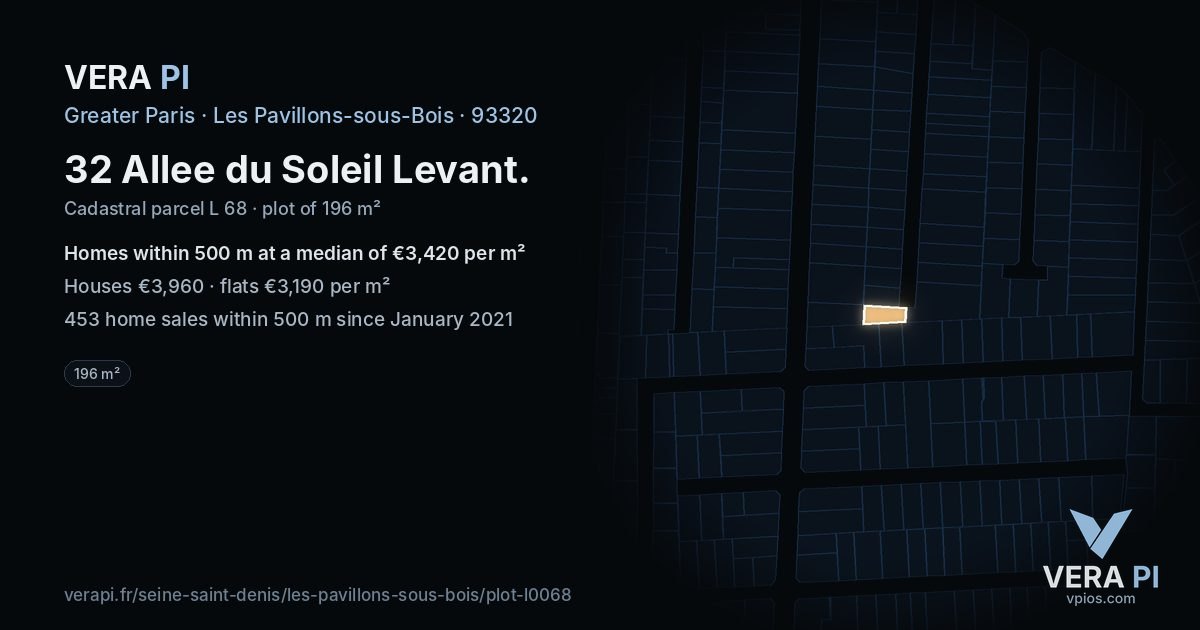 32 Allee du Soleil Levant, Les Pavillons-sous-Bois at night – the plot lit, the parcels around coloured by the prices near them