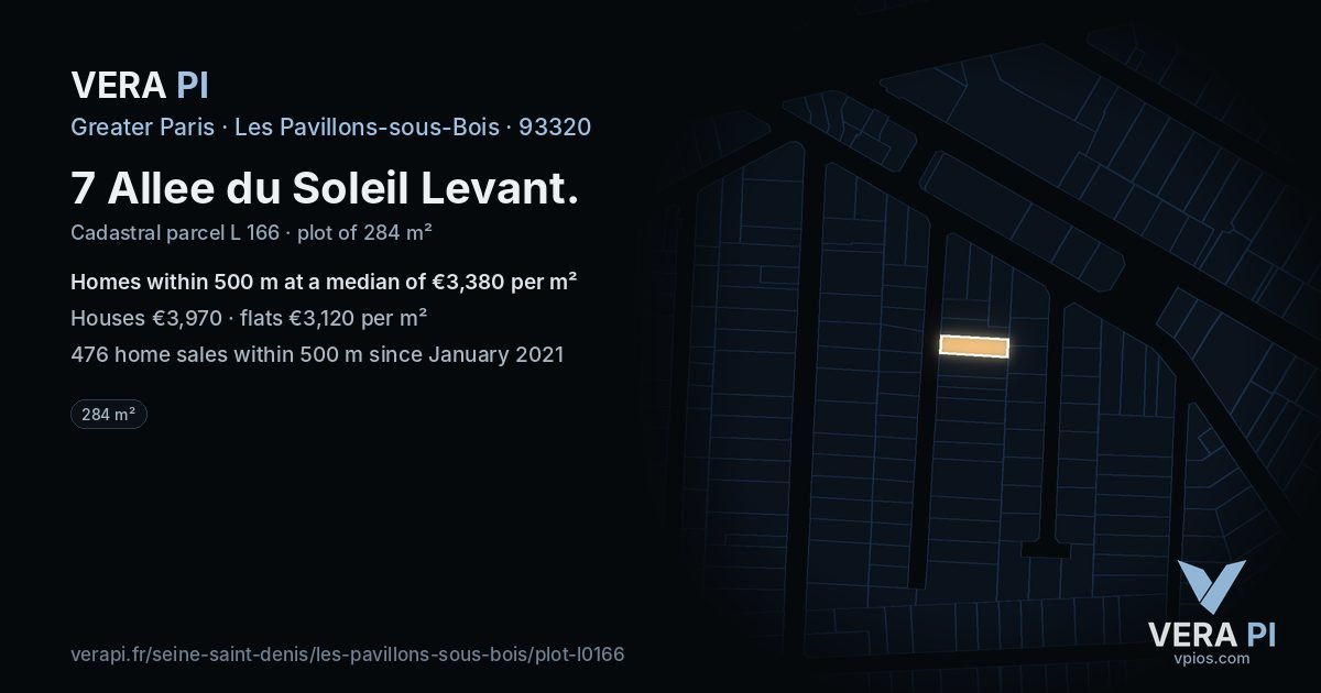 7 Allee du Soleil Levant, Les Pavillons-sous-Bois at night – the plot lit, the parcels around coloured by the prices near them