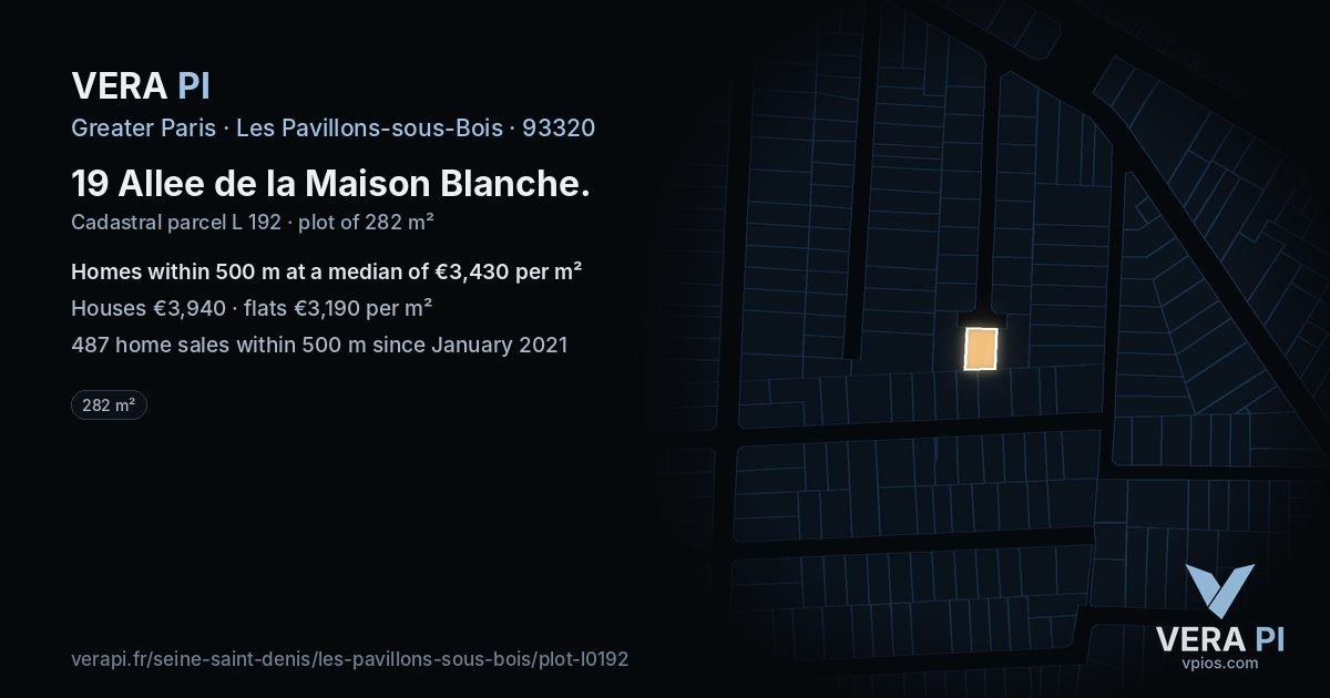 19 Allee de la Maison Blanche, Les Pavillons-sous-Bois at night – the plot lit, the parcels around coloured by the prices near them