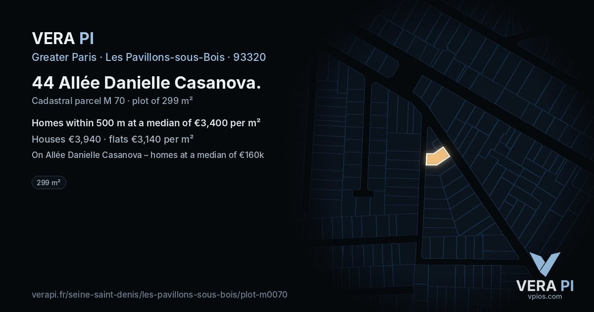 44 Allée Danielle Casanova, Les Pavillons-sous-Bois at night – the plot lit, the parcels around coloured by the prices near them