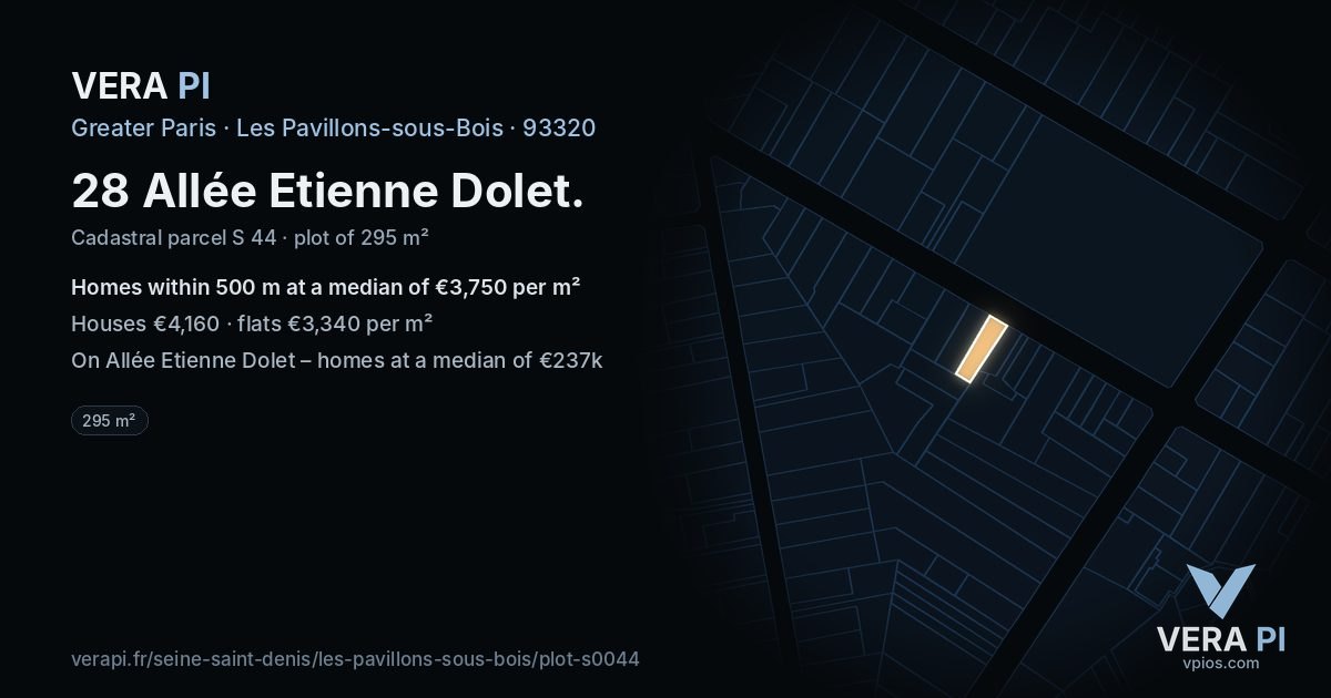 28 Allée Etienne Dolet, Les Pavillons-sous-Bois at night – the plot lit, the parcels around coloured by the prices near them