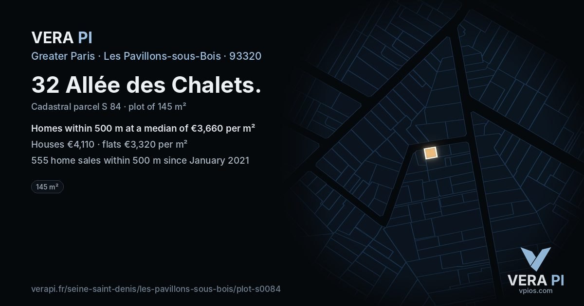32 Allée des Chalets, Les Pavillons-sous-Bois at night – the plot lit, the parcels around coloured by the prices near them