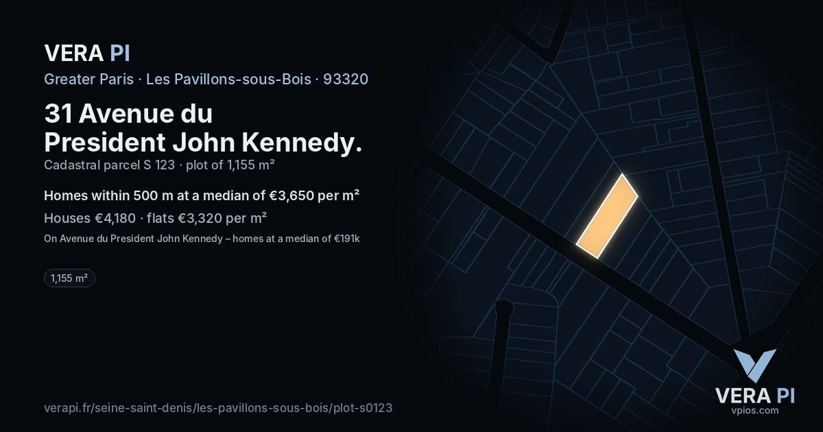 31 Avenue du President John Kennedy, Les Pavillons-sous-Bois at night – the plot lit, the parcels around coloured by the prices near them
