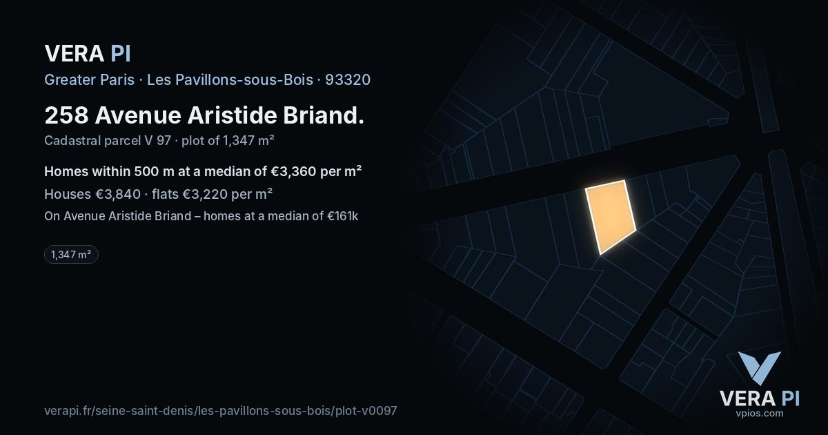 258 Avenue Aristide Briand, Les Pavillons-sous-Bois at night – the plot lit, the parcels around coloured by the prices near them