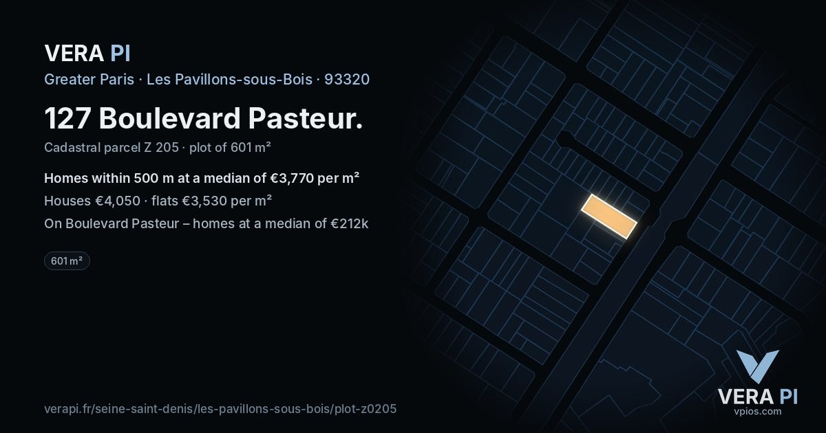 127 Boulevard Pasteur, Les Pavillons-sous-Bois at night – the plot lit, the parcels around coloured by the prices near them